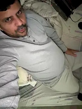 Snapshot of Diabloproducciones chatting on November 6, 2025, 12:22 am Diabloproducciones online show from November 6, 2025, 12:22 am