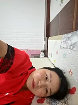 lingling5200 online show from May 2, 2026, 5:51 pm