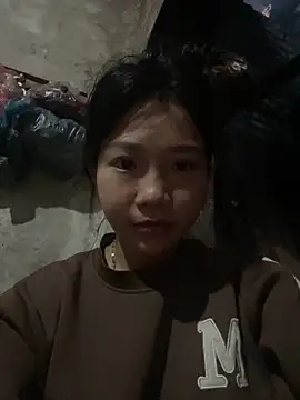 Miumieu online show from February 8, 2026, 7:12 am