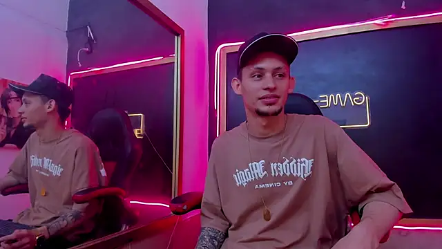 Asmodeo 24 online show from October 9, 2025, 2:26 pm