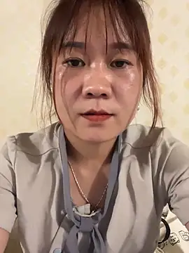 qinejr37 online show from September 19, 2025, 4:58 am