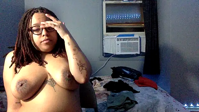 Kingstrokezxx online show from February 12, 2026, 1:44 am