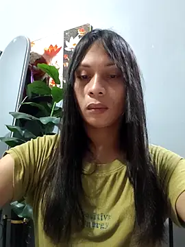 missruffa online show from April 28, 2026, 11:04 am