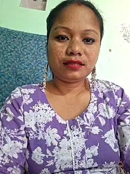 Priya-Bong  online show from May 8, 2026, 7:57 am