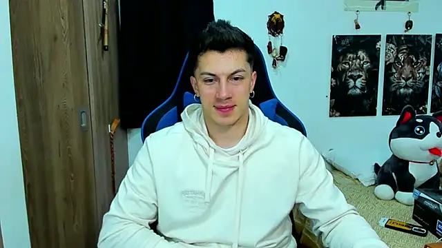 javiersexymann online show from December 3, 2024, 4:14 am