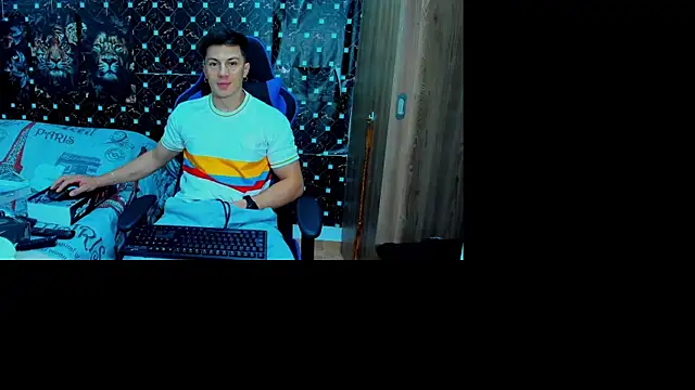 javiersexymann online show from December 4, 2025, 11:46 pm