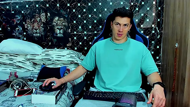 Snapshot of javiersexymann chatting on February 27, 2026, 10:10 pm javiersexymann online show from February 27, 2026, 10:10 pm