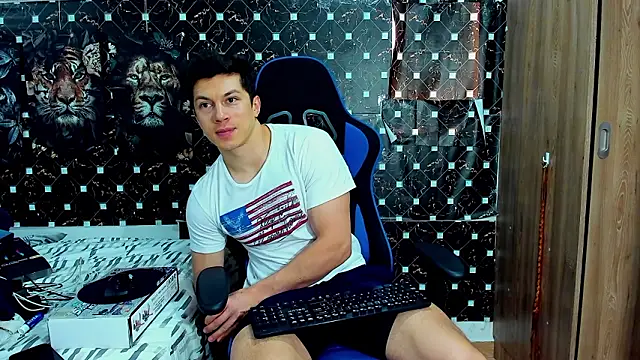 Snapshot of javiersexymann chatting on March 18, 2026, 7:06 pm javiersexymann online show from March 18, 2026, 7:06 pm