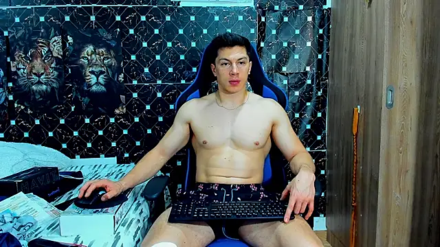 javiersexymann online show from May 5, 2026, 10:29 pm