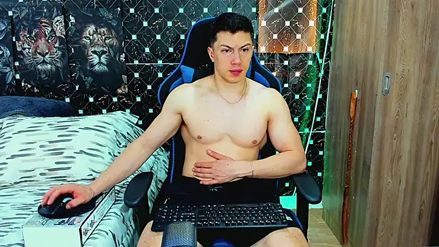 javiersexymann online show from June 30, 2026, 5:36 pm