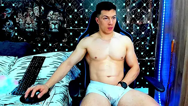 javiersexymann online show from July 20, 2026, 4:31 pm