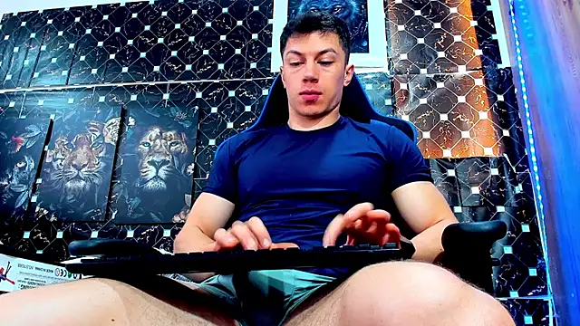 javiersexymann online show from July 23, 2026, 7:01 pm