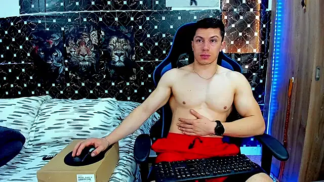 javiersexymann online show from August 2, 2026, 5:22 pm