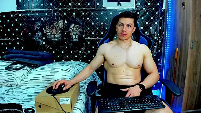 javiersexymann online show from August 4, 2026, 6:38 am