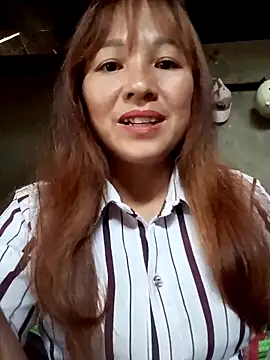 Mini3333 online show from May 3, 2026, 7:58 am