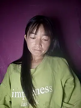 -mina--- online show from September 10, 2025, 3:39 am