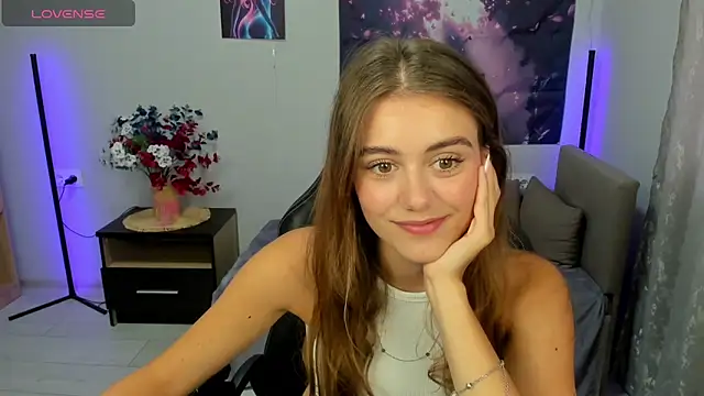 TracySpark online show from September 17, 2025, 6:48 am