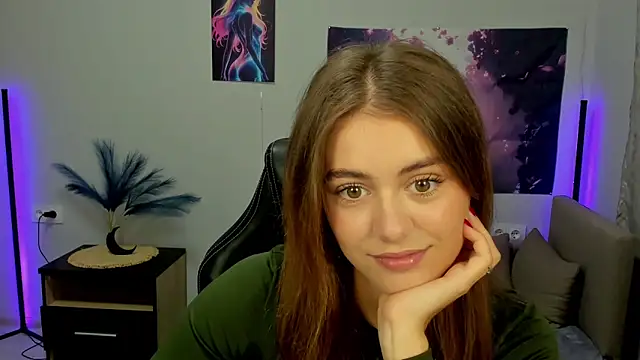 TracySpark online show from September 25, 2025, 5:44 am