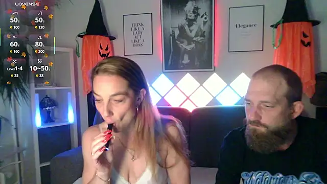 XBellaXundXUweX online show from October 15, 2025, 8:47 am