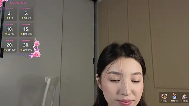 yayongg online show from September 16, 2025, 12:28 pm