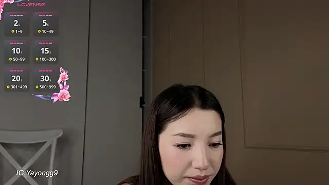 yayongg online show from September 18, 2025, 1:35 pm