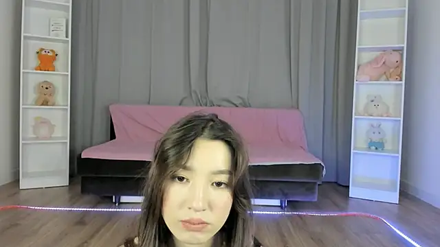 yayongg online show from October 24, 2025, 12:56 pm