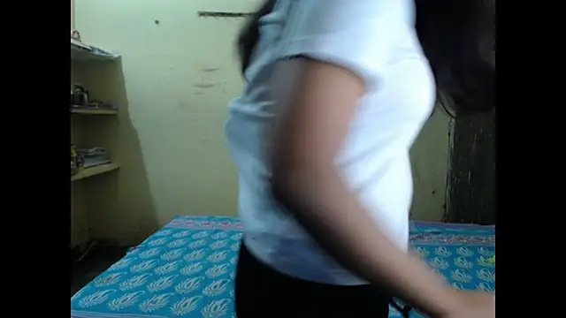 Snapshot of Vanya_7 chatting on October 26, 2025, 5:08 pm Vanya 7 online show from October 26, 2025, 5:08 pm