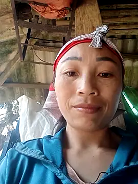 lucybaby00 online show from December 19, 2025, 4:19 am