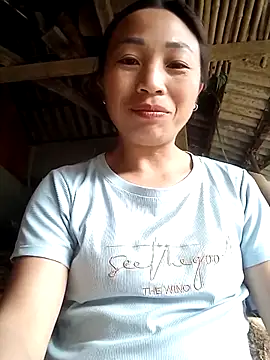 Snapshot of lucybaby00 chatting on March 1, 2026, 10:17 am lucybaby00 online show from March 1, 2026, 10:17 am