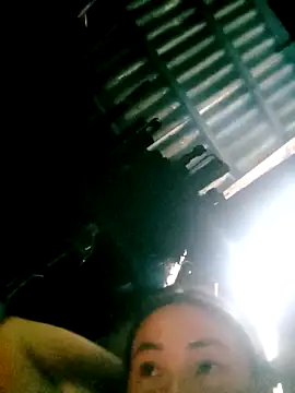 lucybaby00 online show from April 29, 2026, 8:40 am