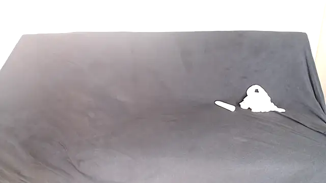 Candy Couple9999 online show from September 19, 2025, 7:21 am