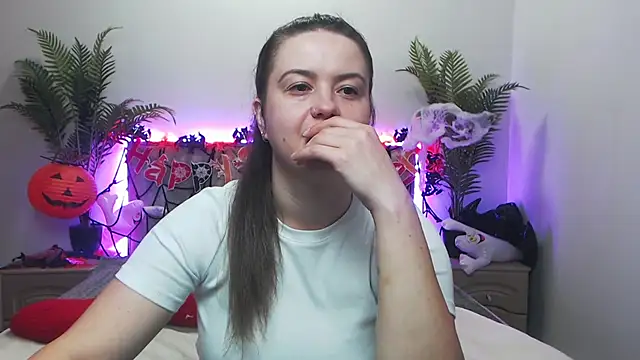 Snapshot of MavkaCute chatting on October 30, 2025, 7:03 pm MavkaCute online show from October 30, 2025, 7:03 pm