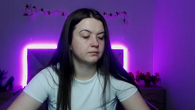 MavkaCute online show from May 6, 2026, 6:02 pm