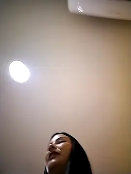 gabysanta  online show from November 7, 2025, 1:11 pm