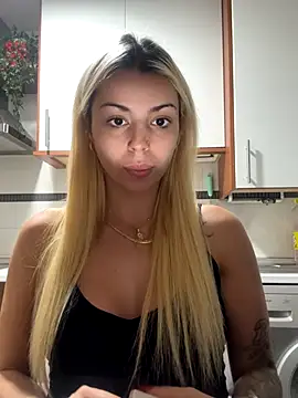 NoeliaGarcia17 online show from October 11, 2025, 9:46 pm