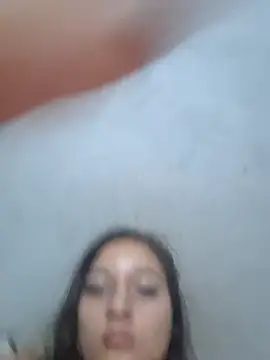 yuli69x online show from November 10, 2025, 8:41 pm