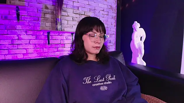 kitty malach online show from February 9, 2026, 2:04 am