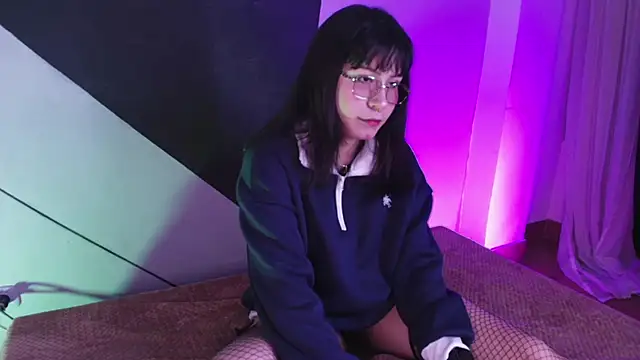 Snapshot of kitty_malach chatting on May 2, 2026, 3:33 am kitty malach online show from May 2, 2026, 3:33 am