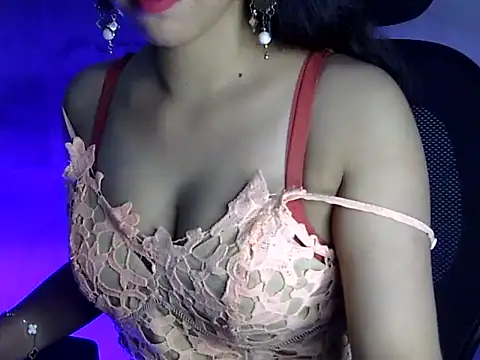 Snapshot of kaira_sharma11 chatting on September 21, 2025, 5:14 pm kaira sharma11 online show from September 21, 2025, 5:14 pm