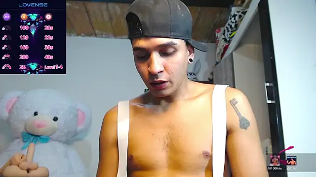 Angel latinboy online show from April 29, 2026, 3:16 pm