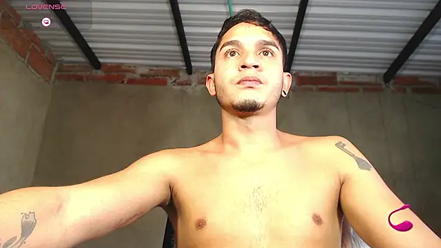 Angel latinboy online show from June 11, 2026, 1:42 pm