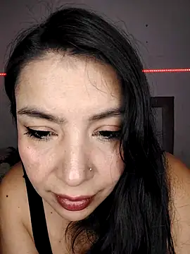 Anahibella online show from October 26, 2025, 5:35 am