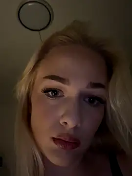 DaryaDoll online show from December 17, 2025, 10:16 pm