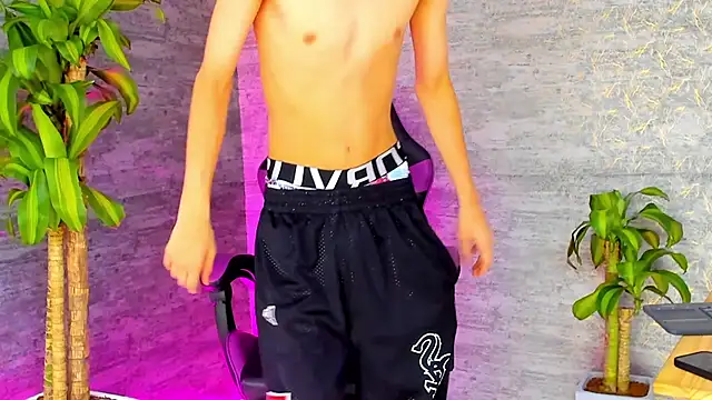 ArthurCox online show from September 9, 2025, 11:48 pm