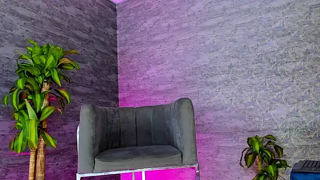 ArthurCox online show from September 12, 2025, 11:37 pm