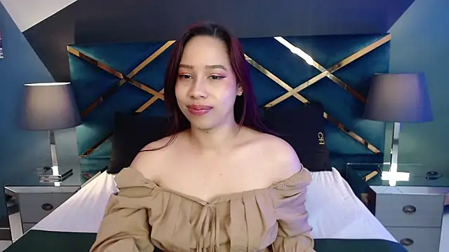 Snapshot of Luciegh_ chatting on September 17, 2025, 11:23 am Luciegh  online show from September 17, 2025, 11:23 am