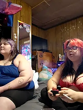 GoddessDess online show from May 19, 2026, 9:32 pm