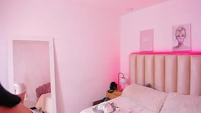 Snapshot of Miacorner_ chatting on February 28, 2026, 5:41 am Miacorner online show from February 28, 2026, 5:41 am