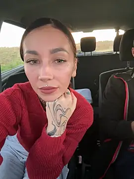 MilotheSwitch online show from October 12, 2025, 5:23 pm