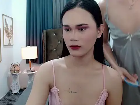 Snapshot of airyloove chatting on September 29, 2025, 11:42 pm airyloove online show from September 29, 2025, 11:42 pm